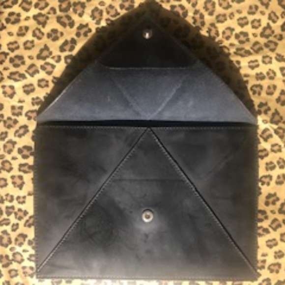 Vintage Like-New La Bagagerie Envelope Clutch - Picture 3 of 5